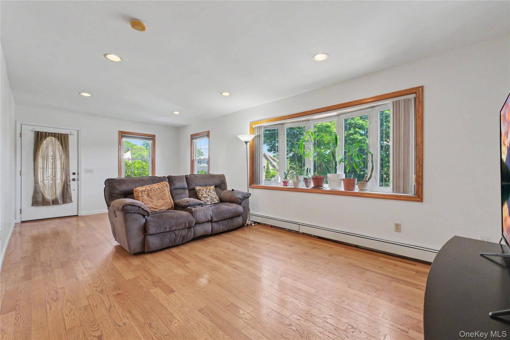 684 Marion AVE, Peekskill, NY 10566