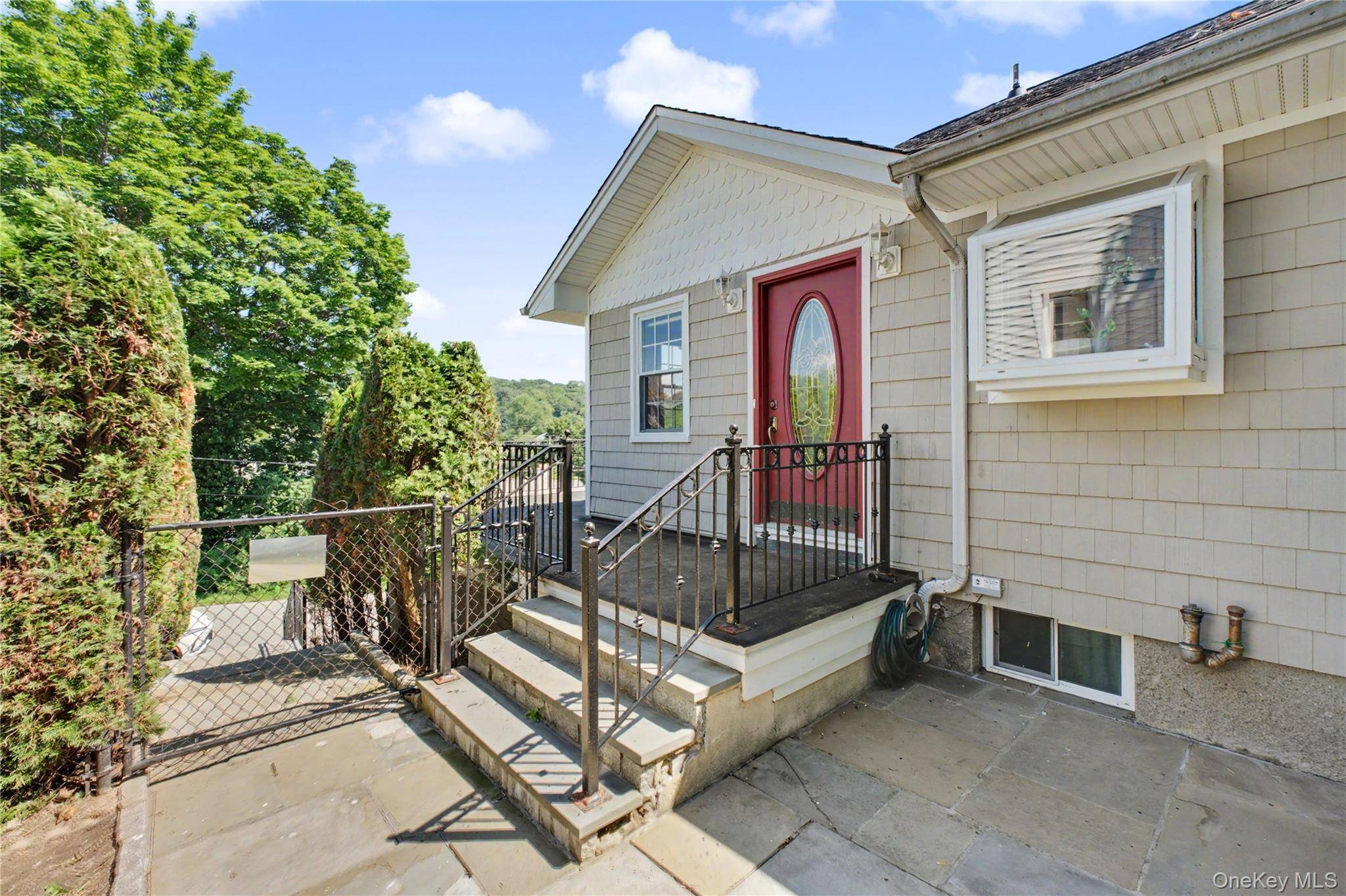 684 Marion AVE, Peekskill, NY 10566