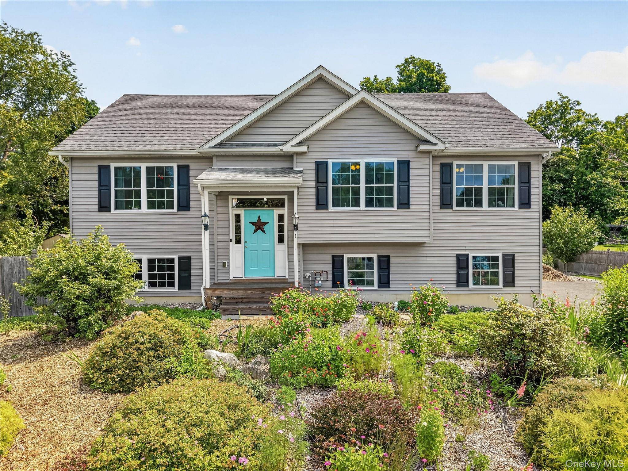 1 Bell WAY, Chester, NY 10918