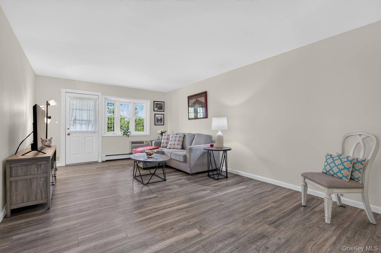 2 Anchorage #5A, Oyster Bay, NY 11771