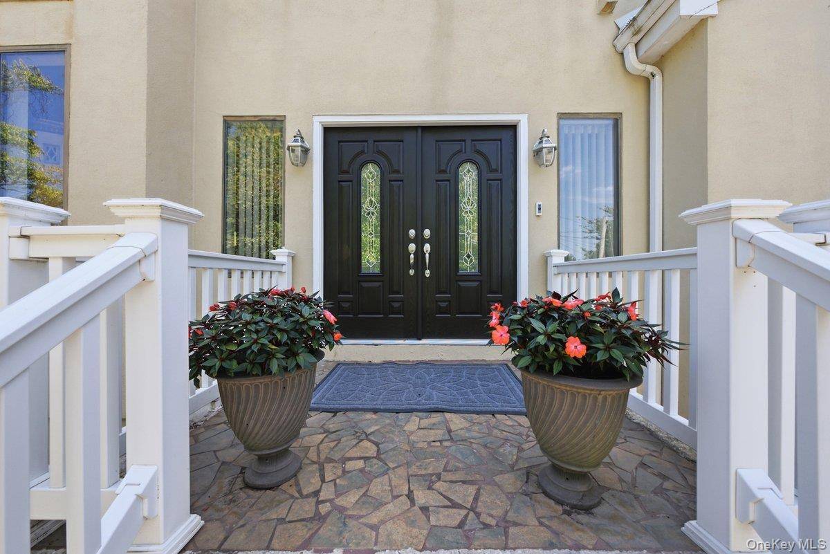121 Newport RD, Yonkers, NY 10710