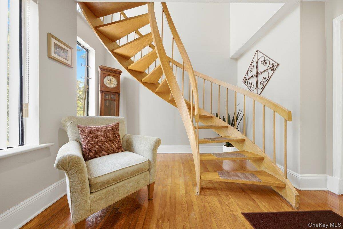 121 Newport RD, Yonkers, NY 10710