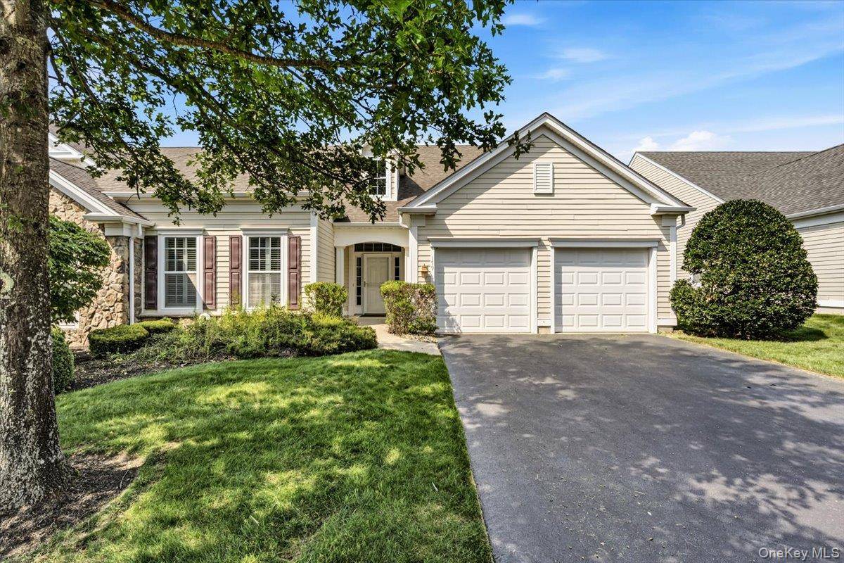 179 Carly LN, Westhampton, NY 11977