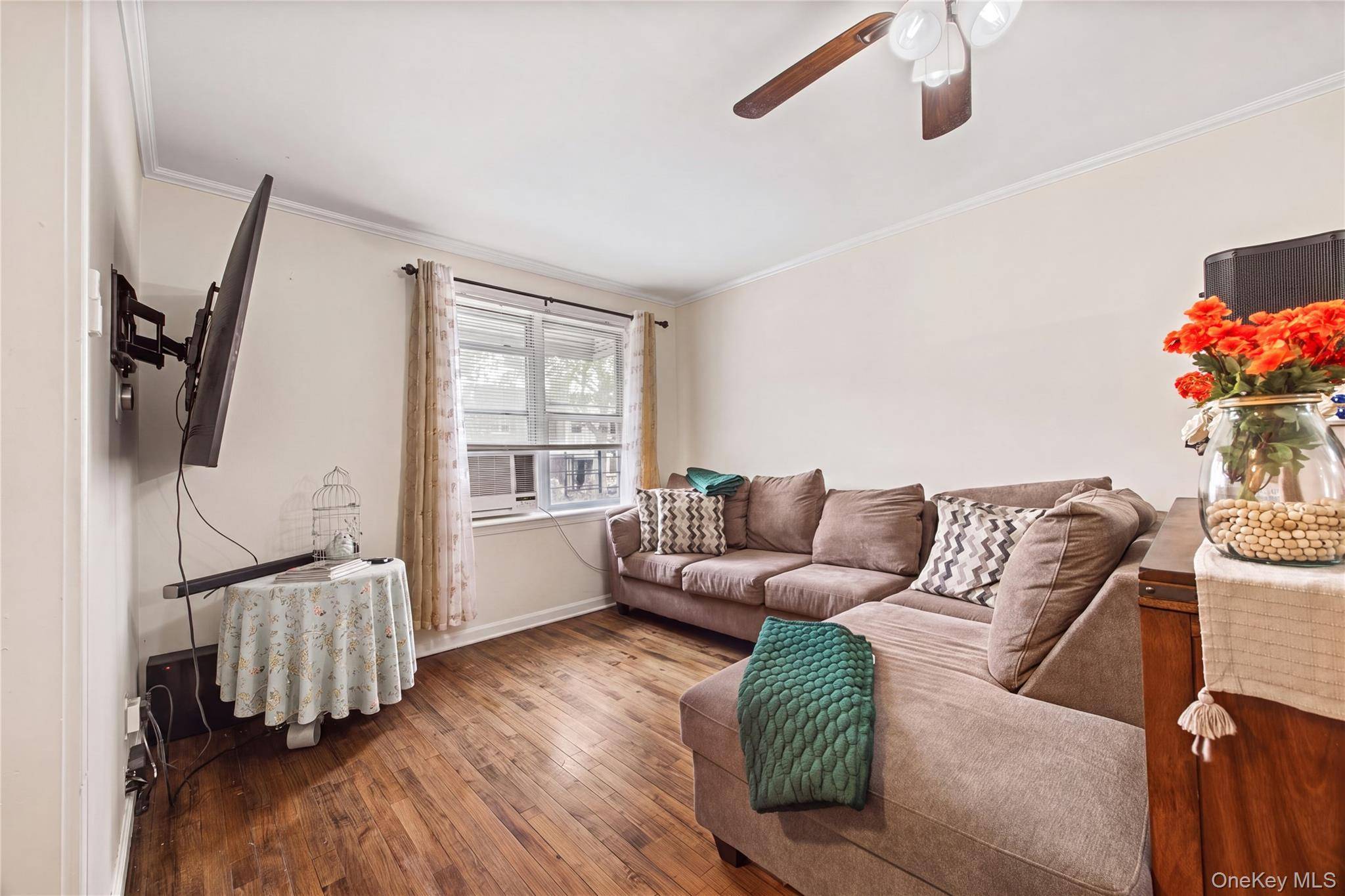 3243 Corsa AVE, Bronx, NY 10469