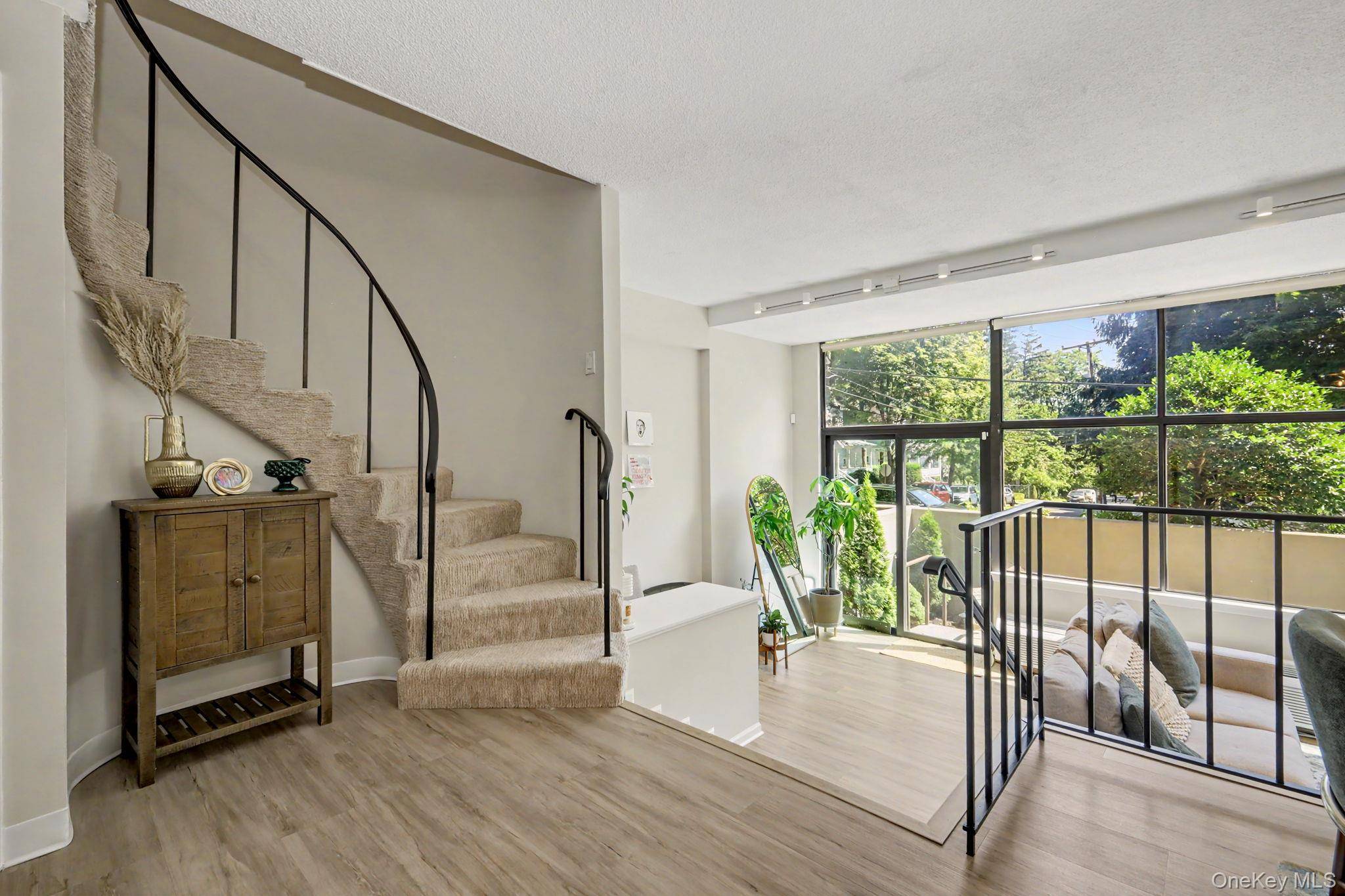 15 Stewart PL #1S, White Plains, NY 10603