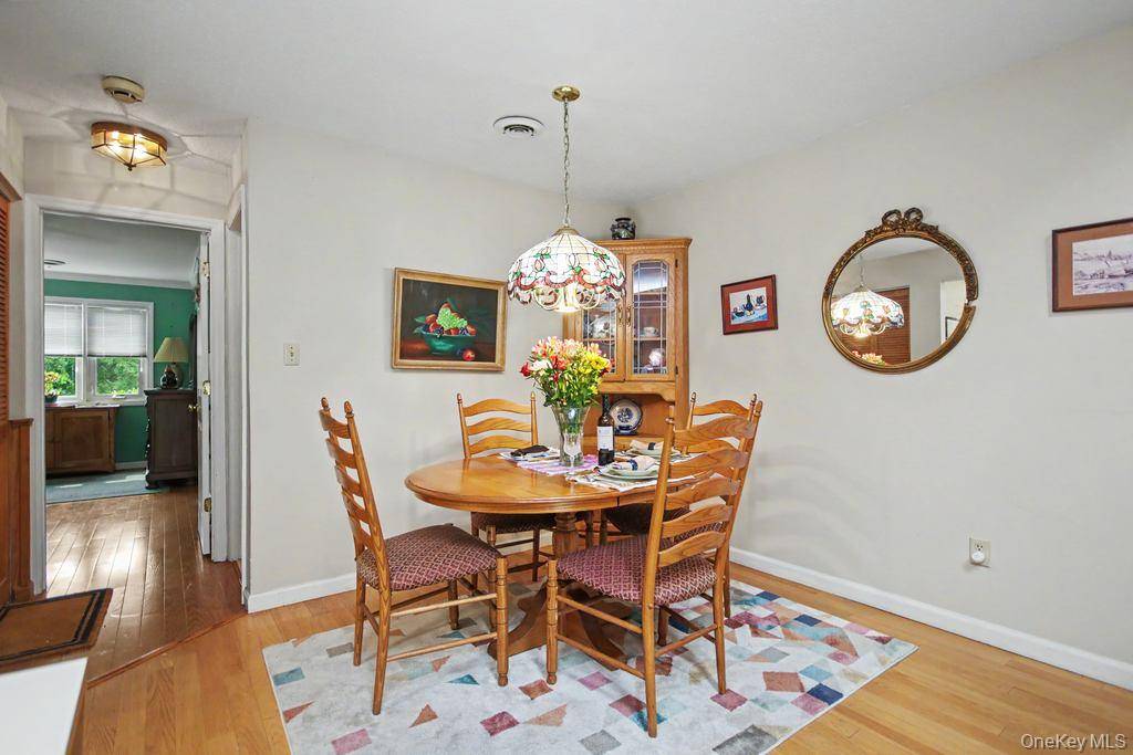 137 Fields LN, Peekskill, NY 10566