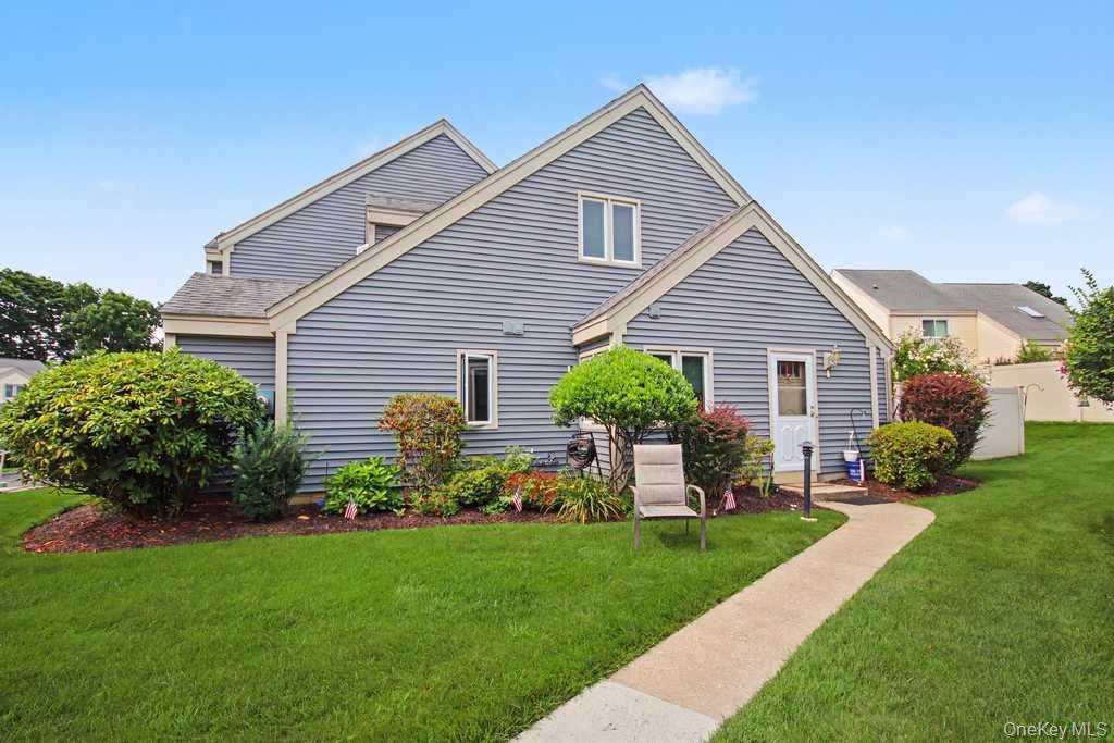 137 Fields LN, Peekskill, NY 10566