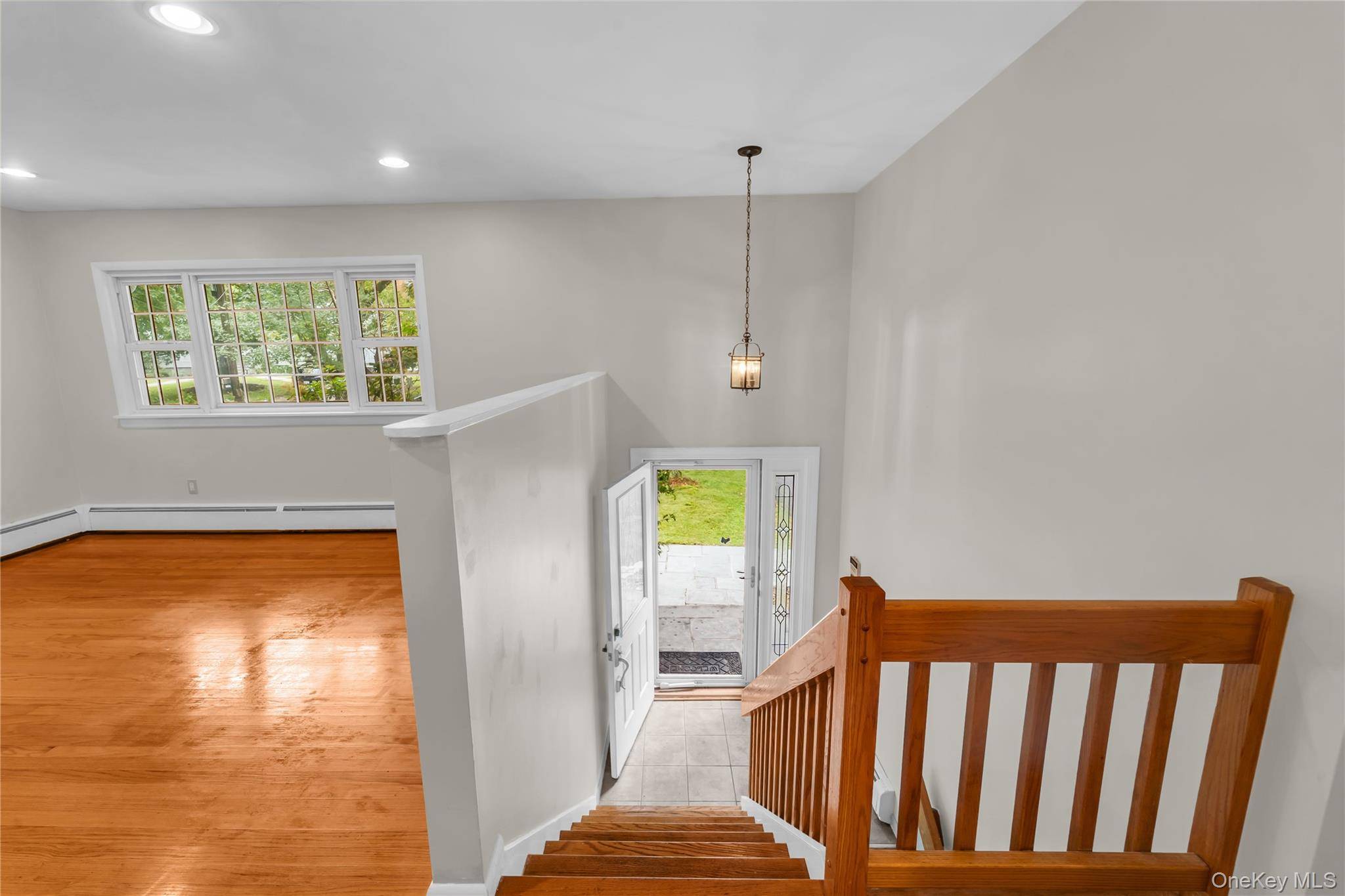 124 Northmore DR, Yorktown Heights, NY 10598