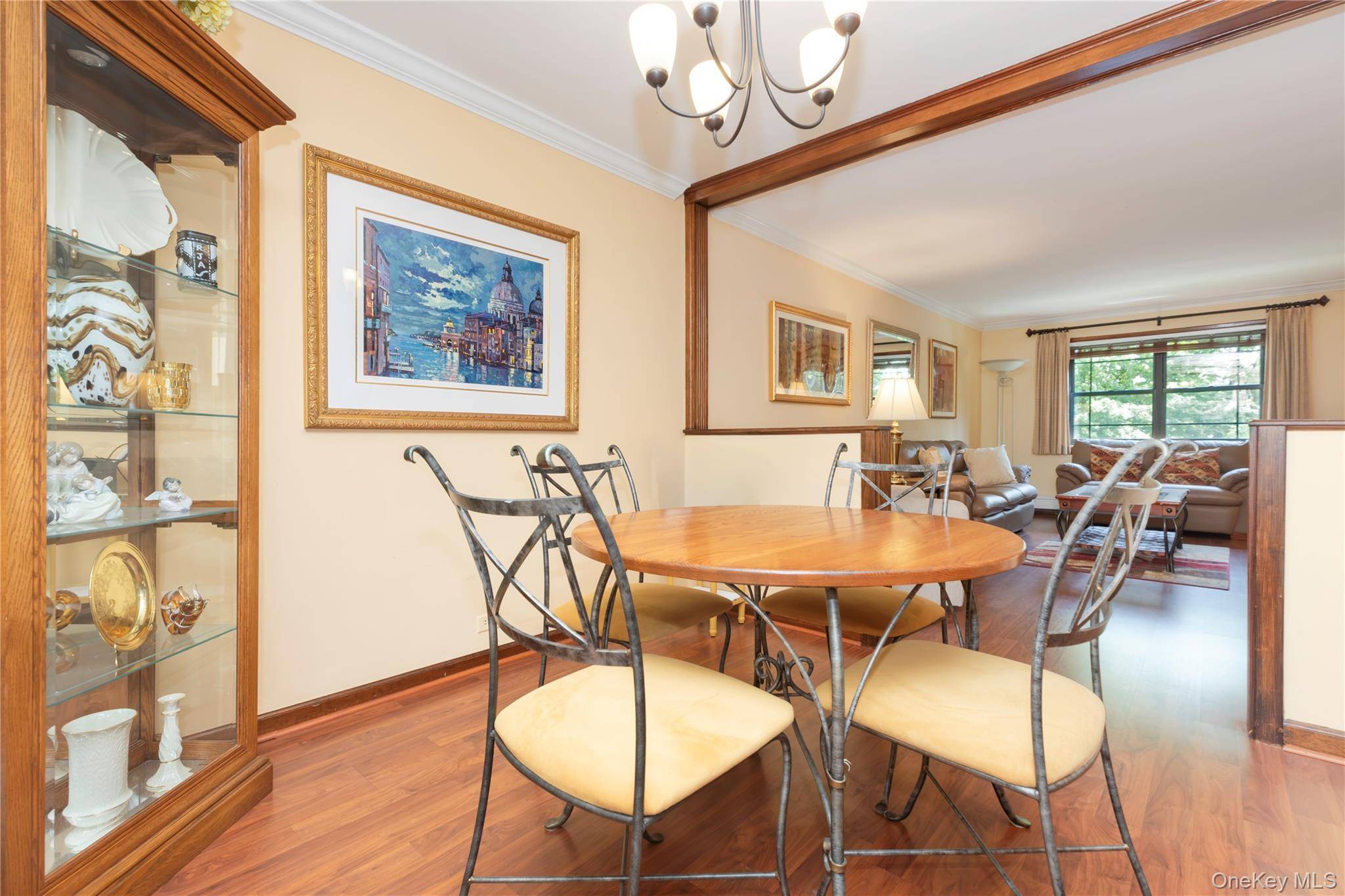 1263 California Road #2R, Eastchester, NY 10709