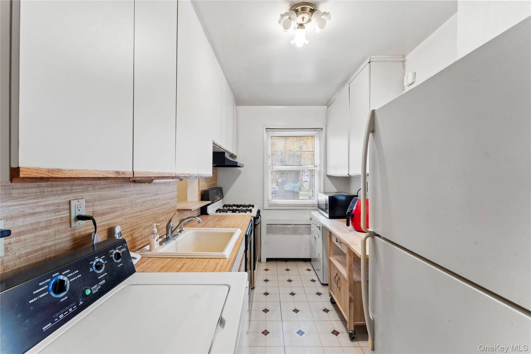 251-29 61st AVE ##719, Little Neck, NY 11362