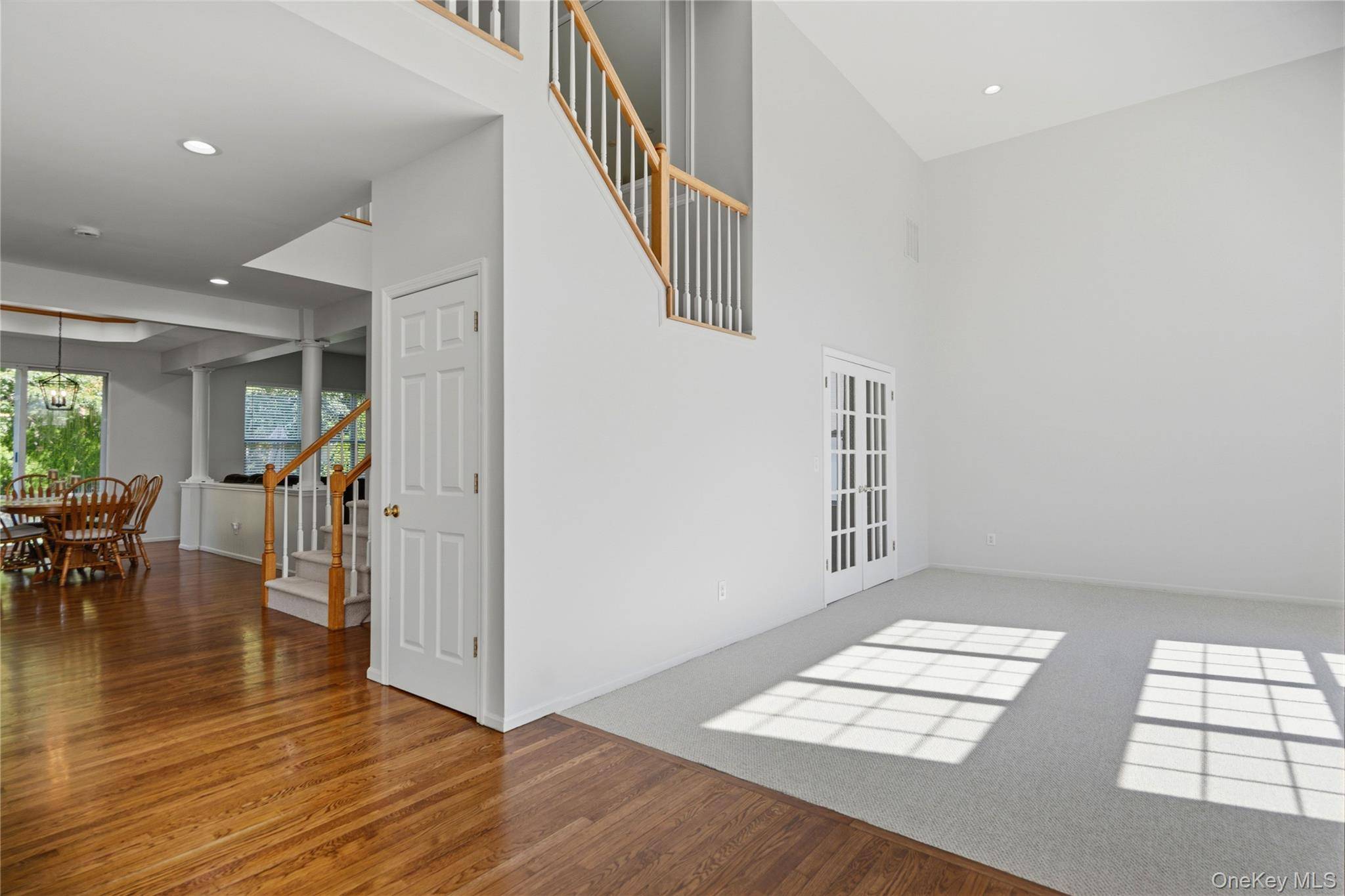 48 Peachtree CT, Holtsville, NY 11742