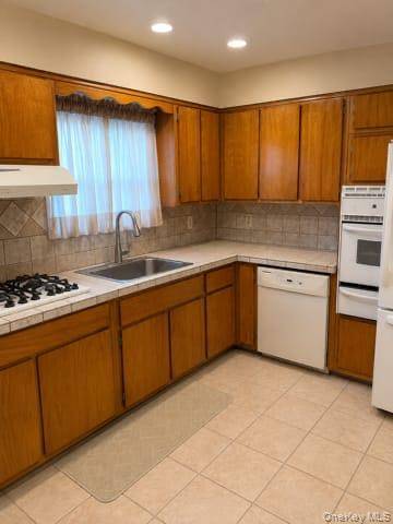 Address not disclosed, Rosedale, NY 11422