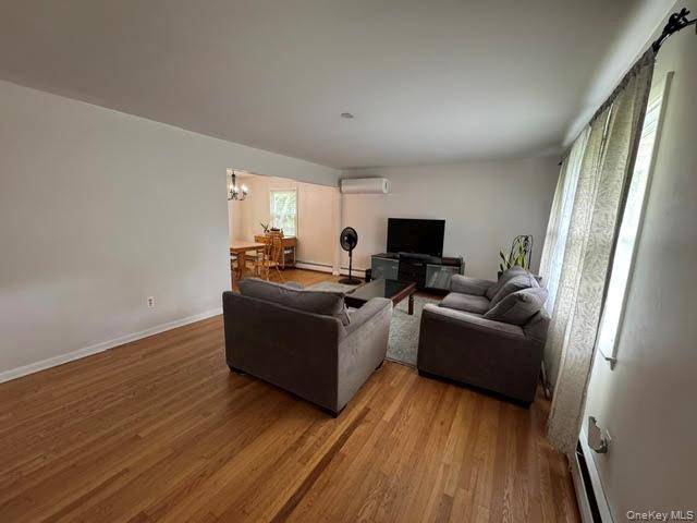 20 Meadow AVE, Washingtonville, NY 10992