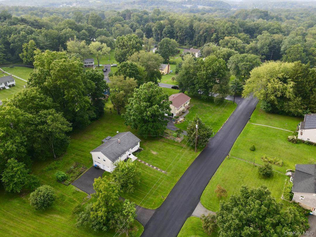 20 Meadow AVE, Washingtonville, NY 10992