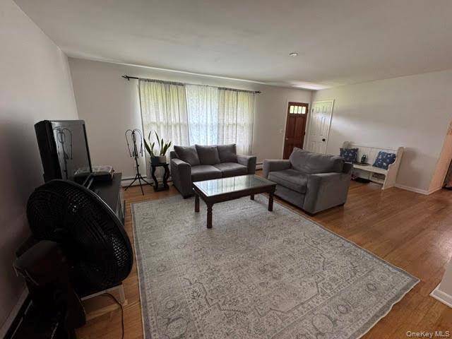 20 Meadow AVE, Washingtonville, NY 10992