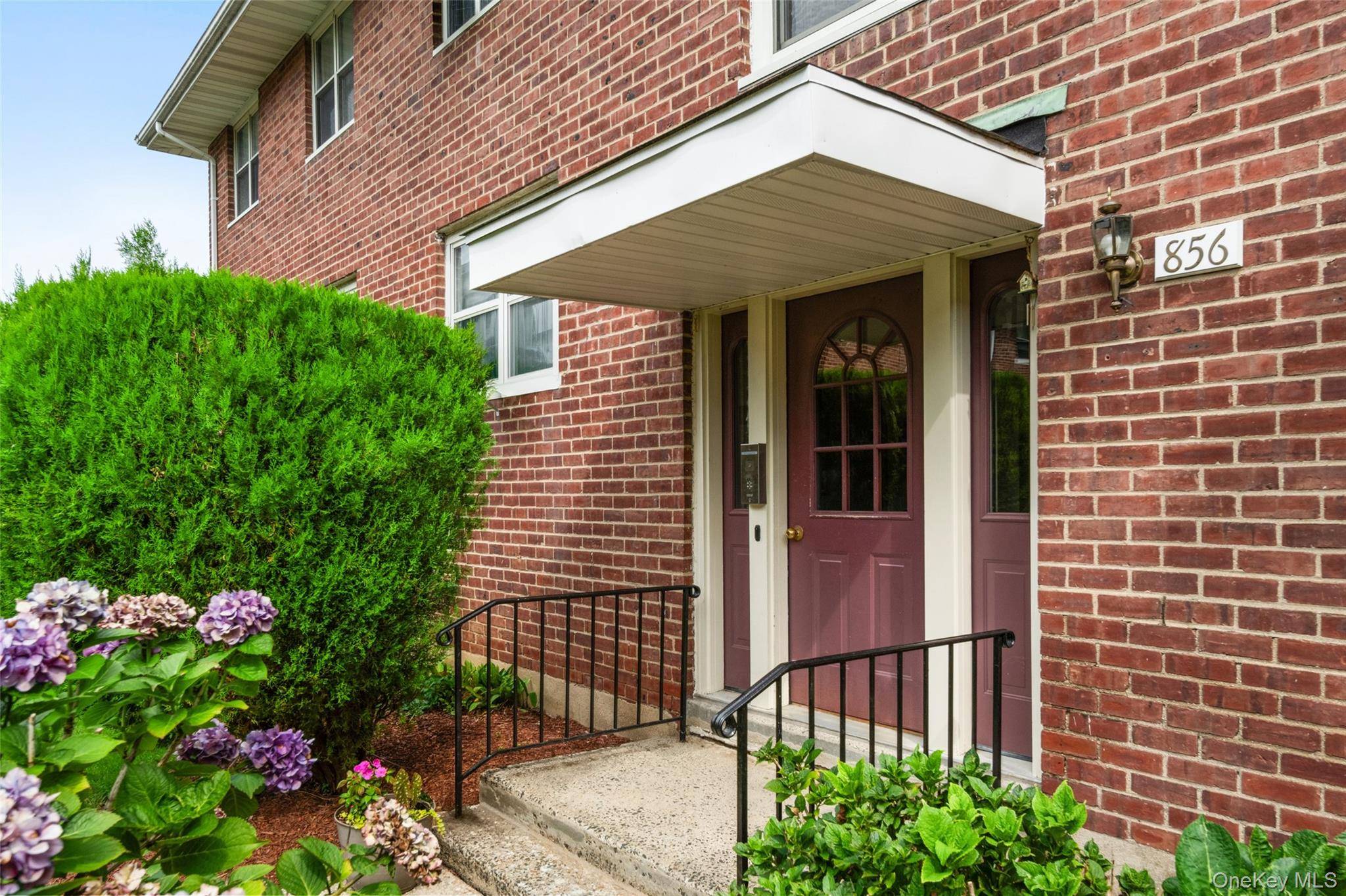 856 Palisade AVE #2D, Yonkers, NY 10703