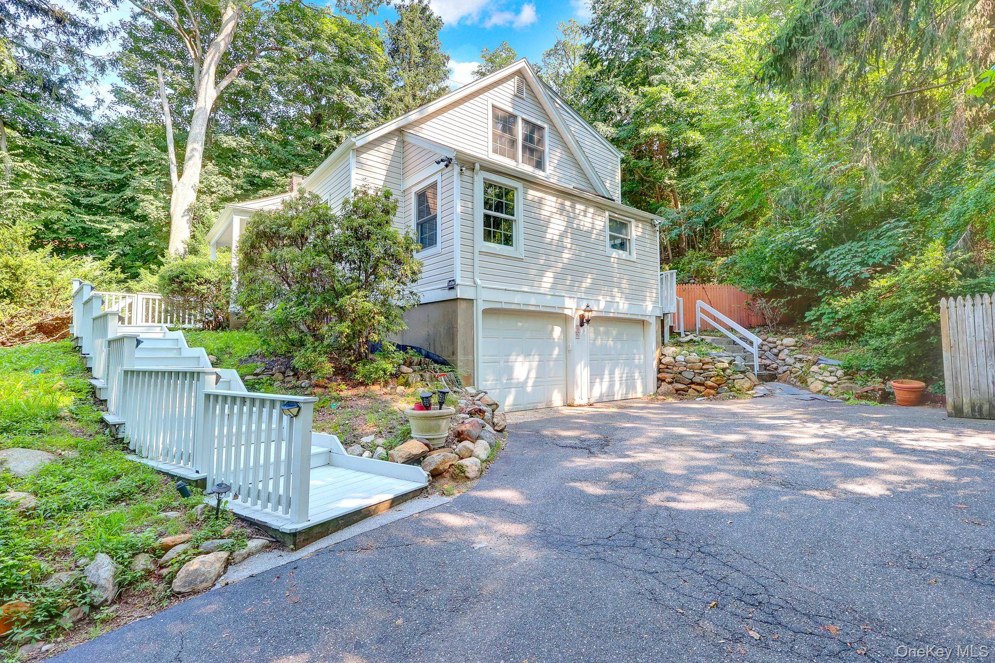 1550 Stony Brook RD, Stony Brook, NY 11790