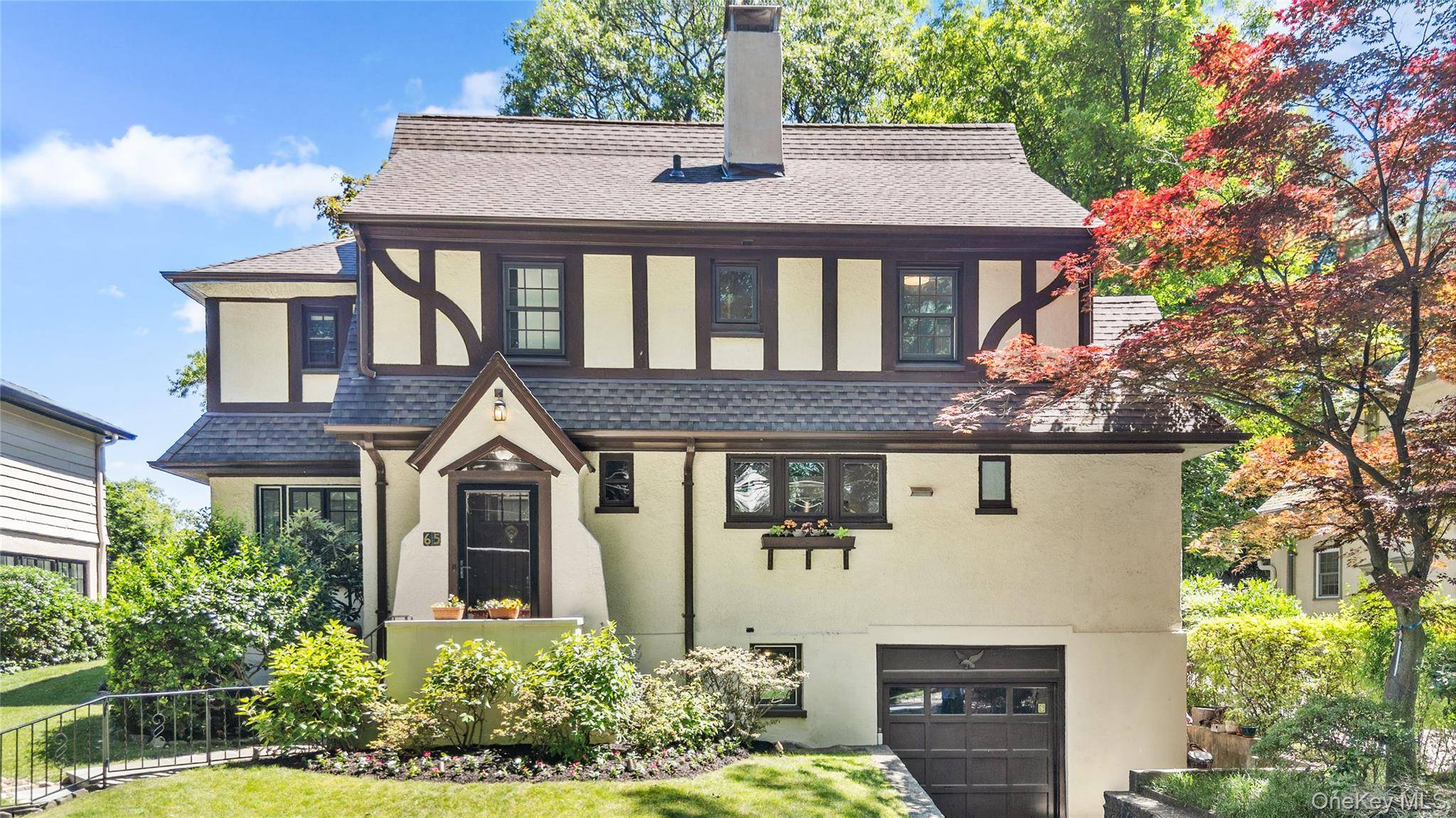 65 Wildwood RD, New Rochelle, NY 10804