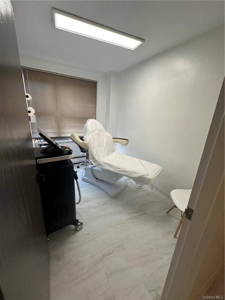 56 Doyer AVE #1E & 1F, White Plains, NY 10605