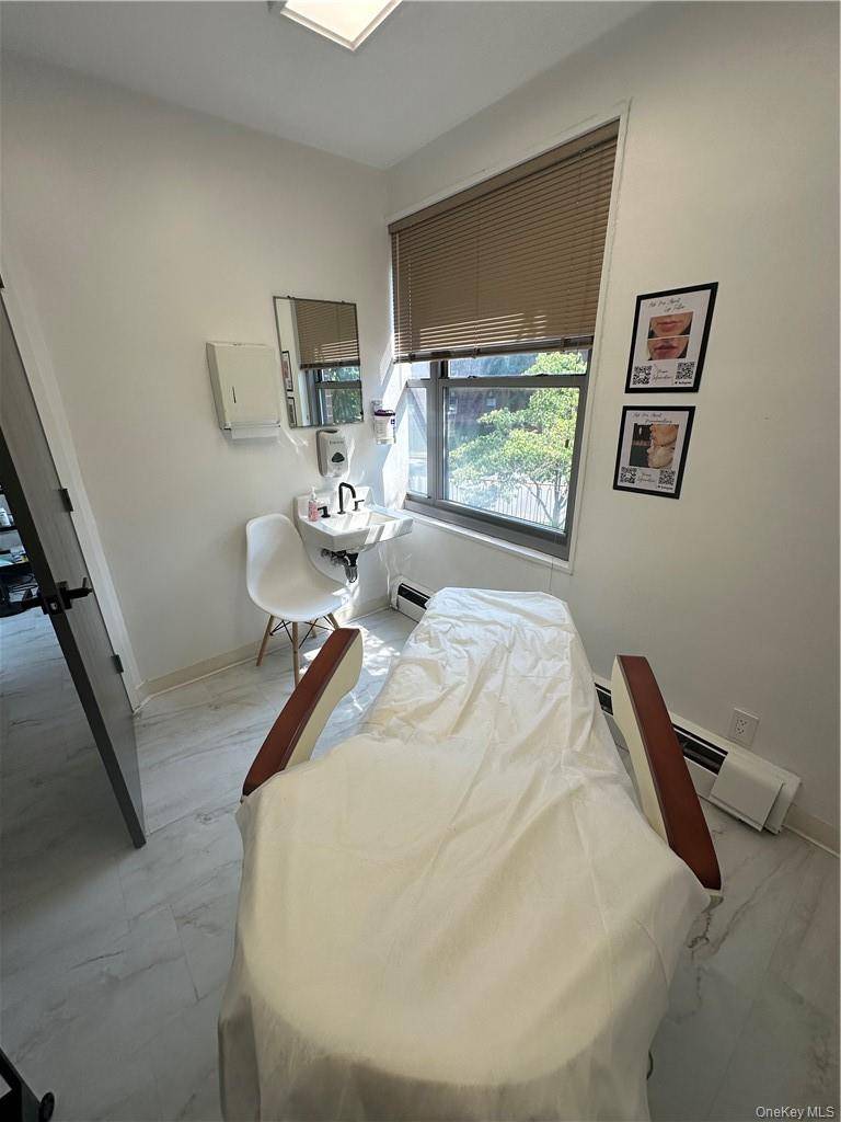 56 Doyer AVE #1E & 1F, White Plains, NY 10605