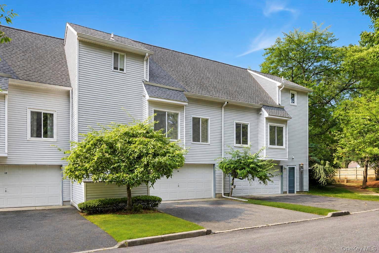 3518 Gibbs RD, Coram, NY 11727