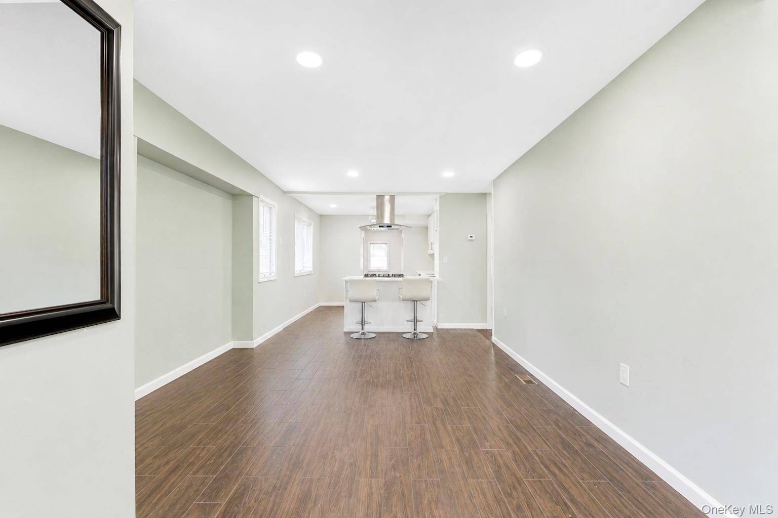 508 Michigan ST, Ronkonkoma, NY 11779