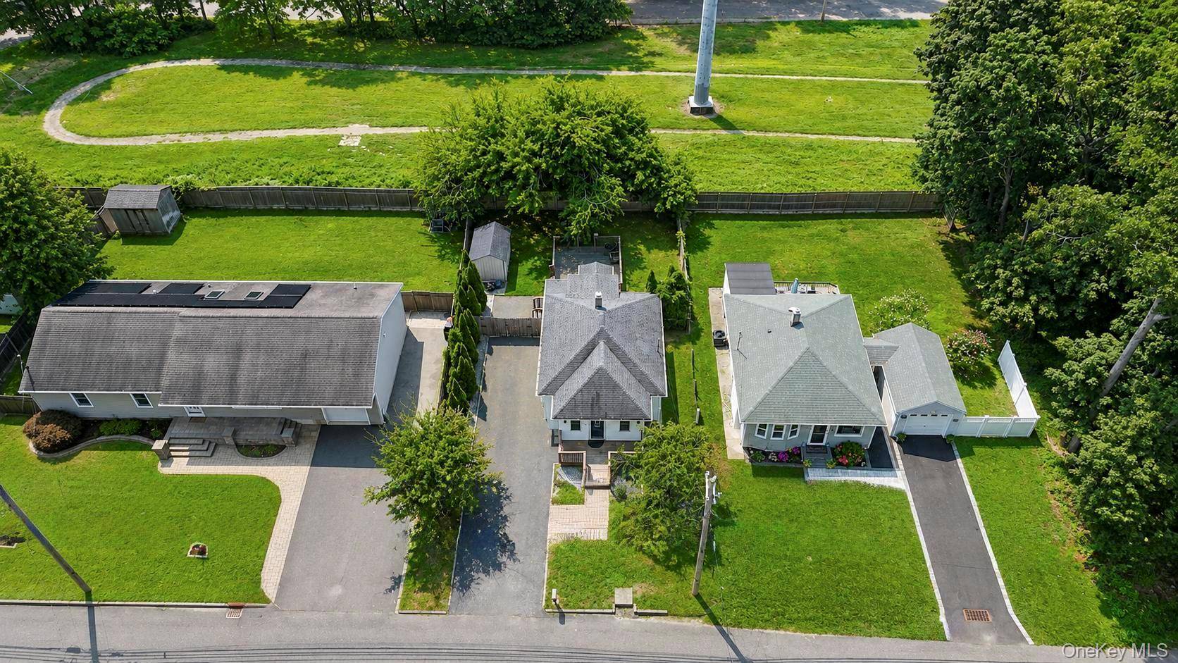 508 Michigan ST, Ronkonkoma, NY 11779