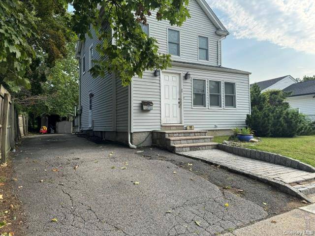 105 Bayview AVE, Manhasset, NY 11030