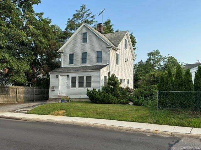 105 Bayview AVE, Manhasset, NY 11030