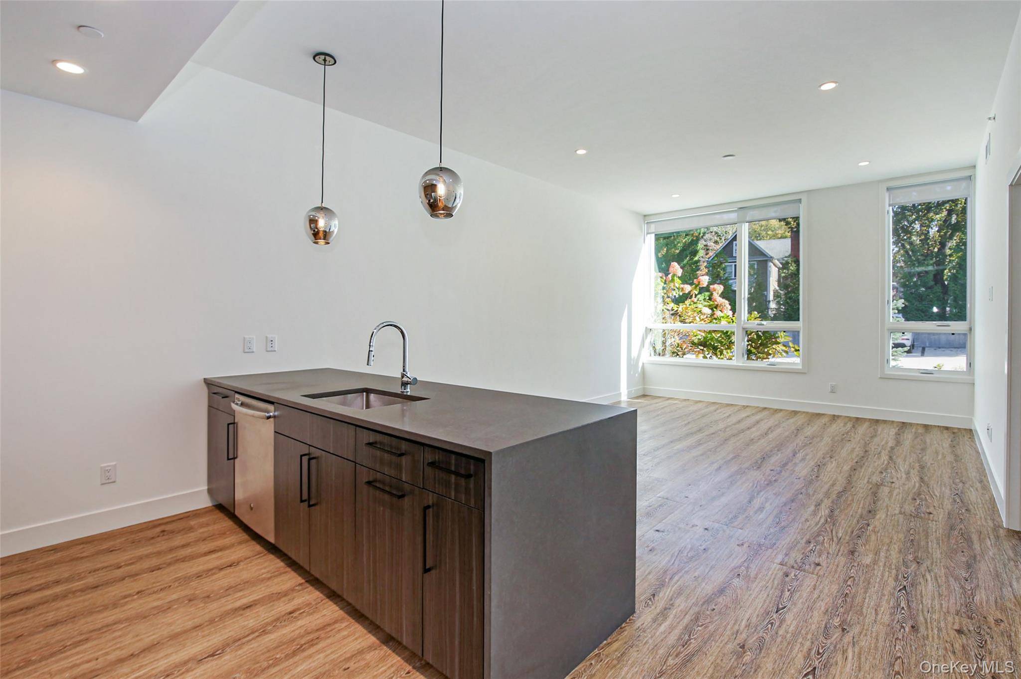 39 Washington Avenue #201, Pleasantville, NY 10570