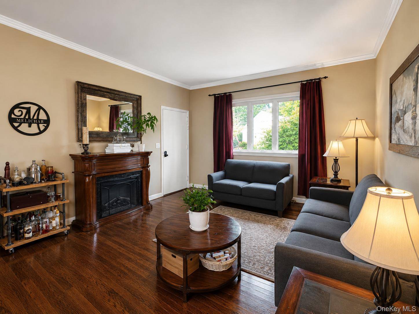 33 Juniper RD, Port Washington, NY 11050