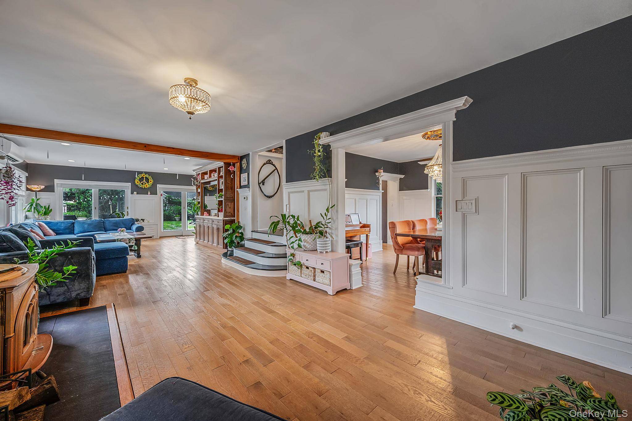 6 New York AVE, Stony Brook, NY 11790