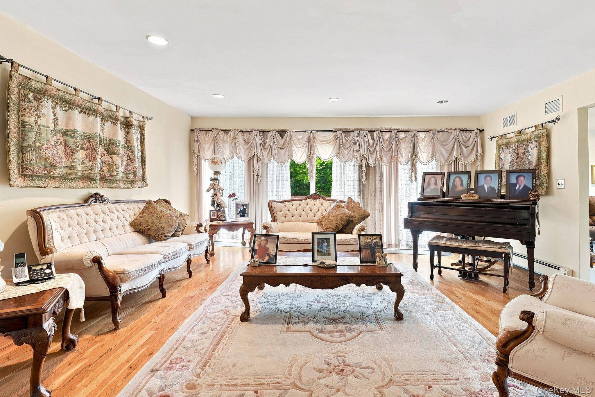 444 West ST, Harrison, NY 10528