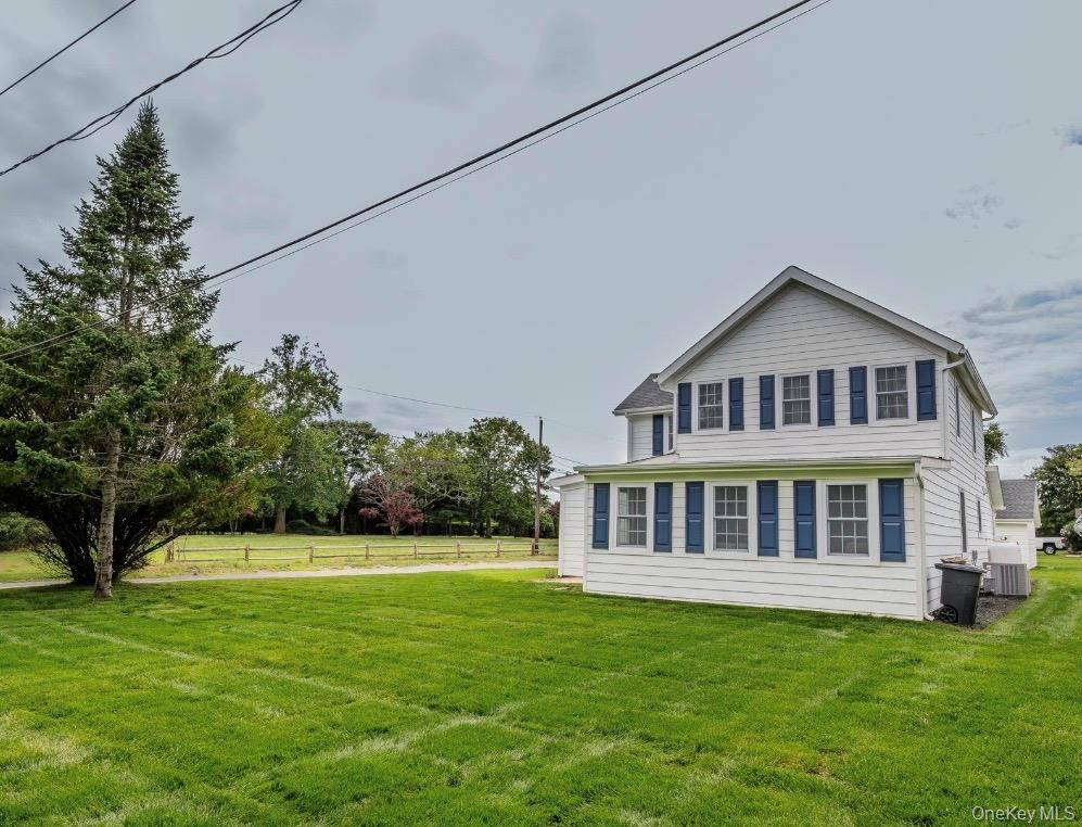 12 Pleasant AVE, Westhampton, NY 11977
