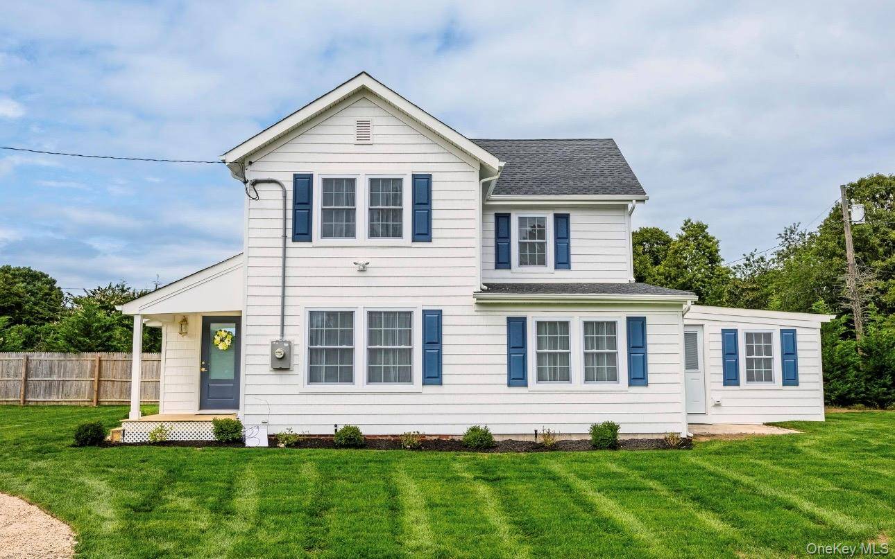 12 Pleasant AVE, Westhampton, NY 11977