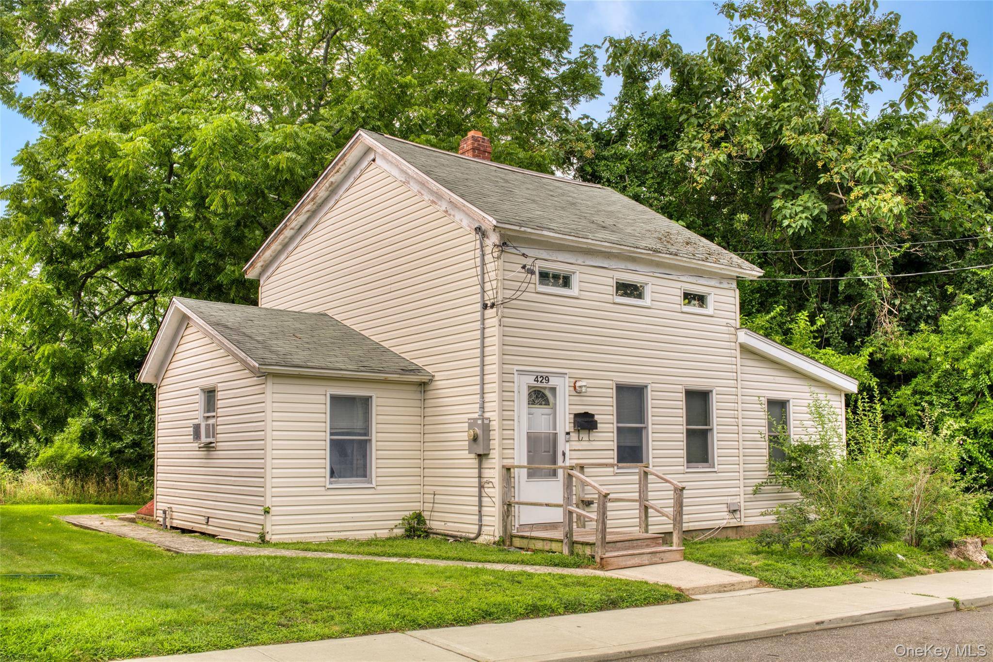 429 Kaplan AVE, Greenport, NY 11944