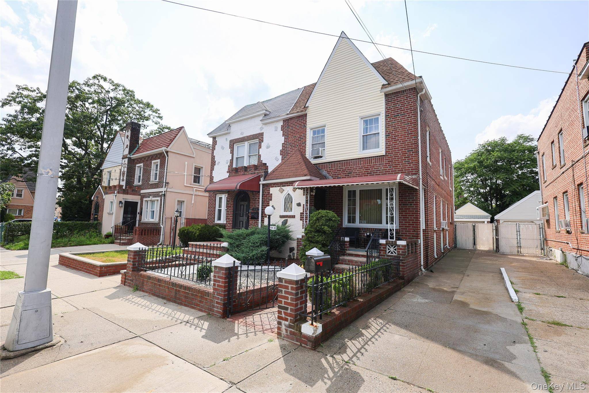 13446 229th ST, Laurelton, NY 11413