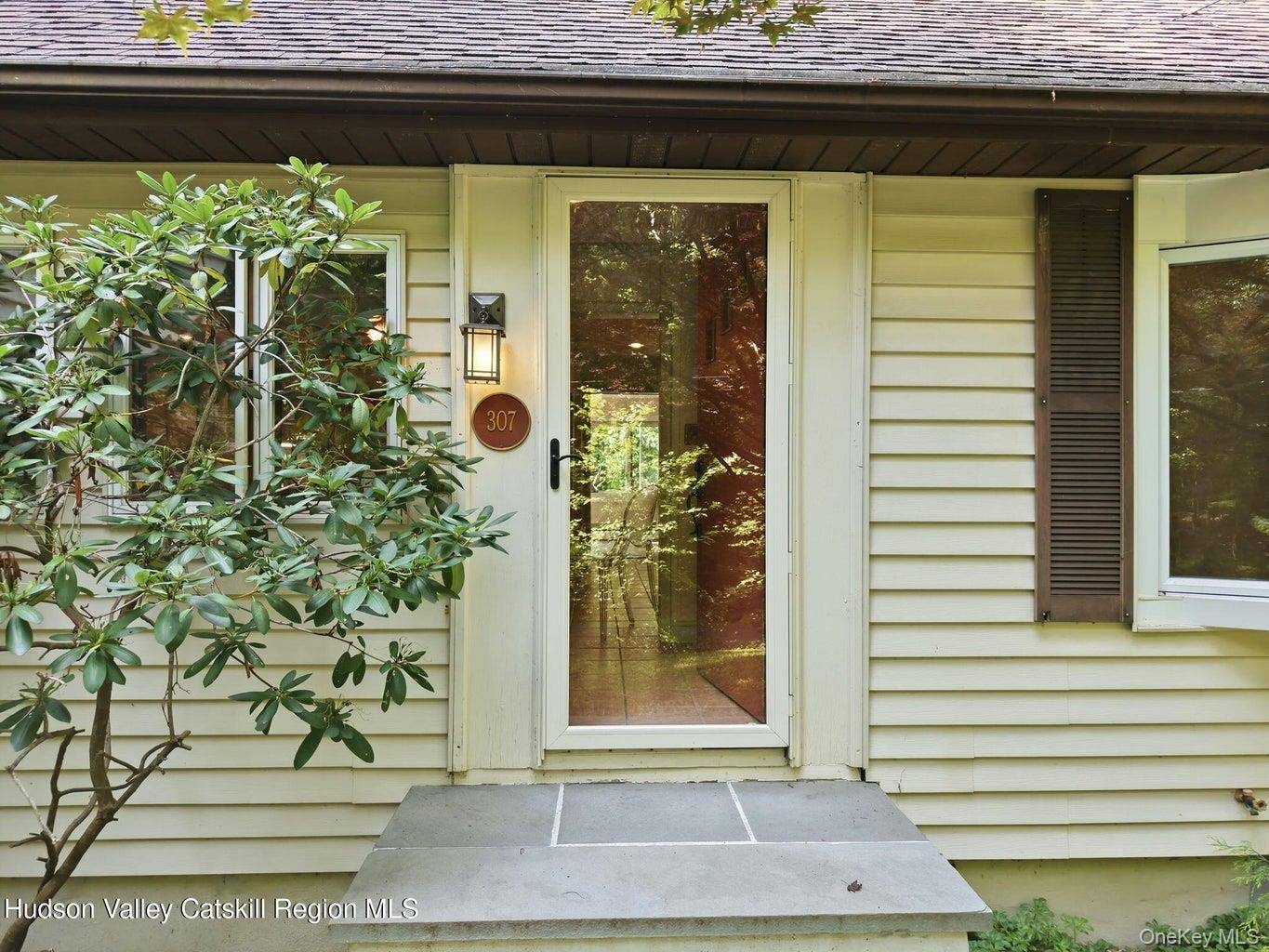307 Old Kingston RD, New Paltz, NY 12561