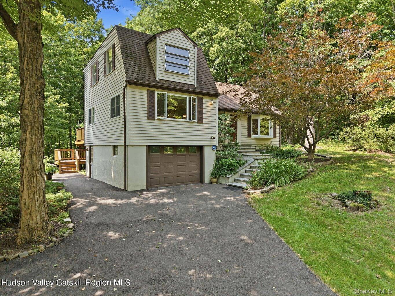 307 Old Kingston RD, New Paltz, NY 12561