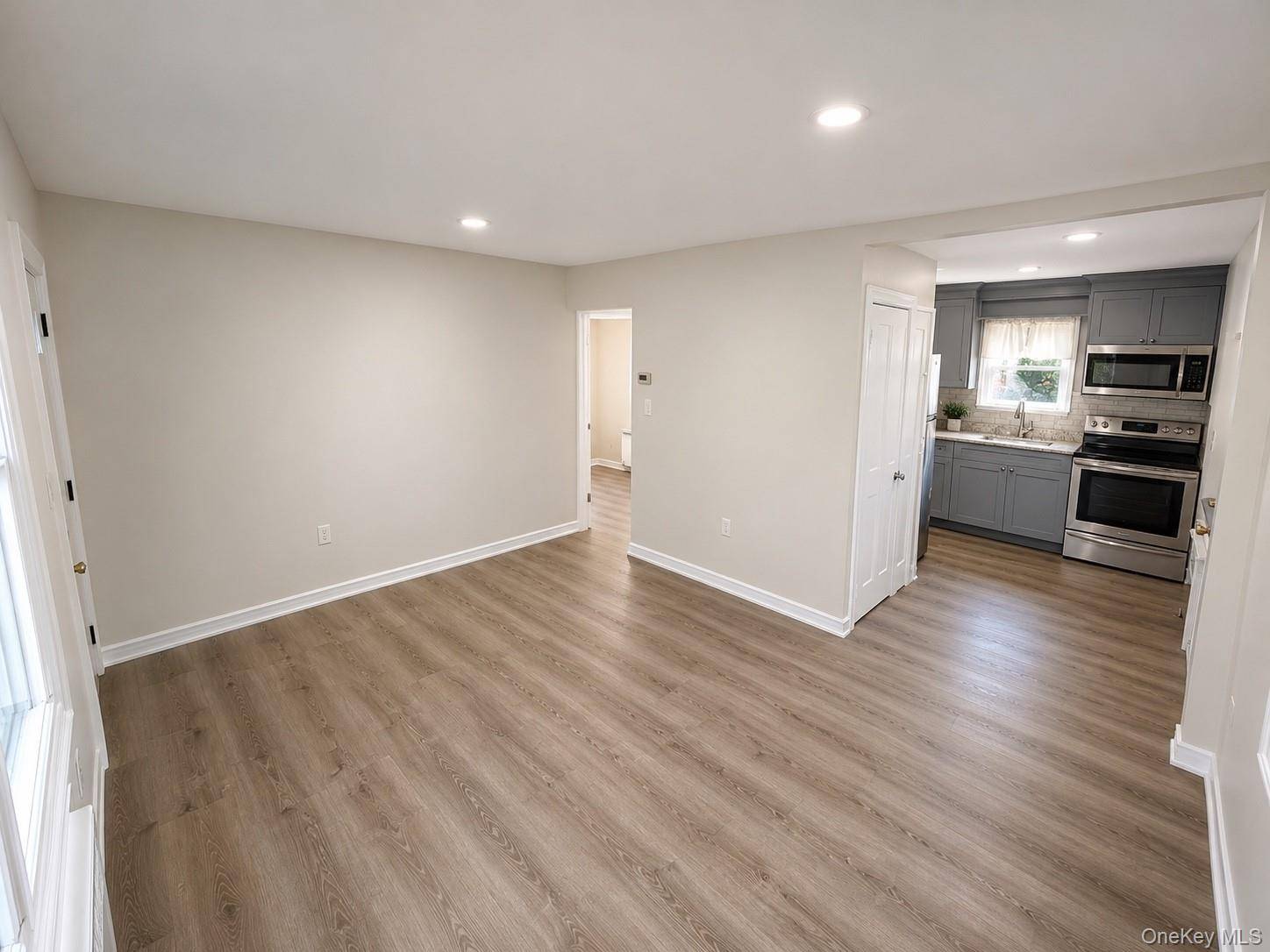 1333 5th AVE, Bay Shore, NY 11706
