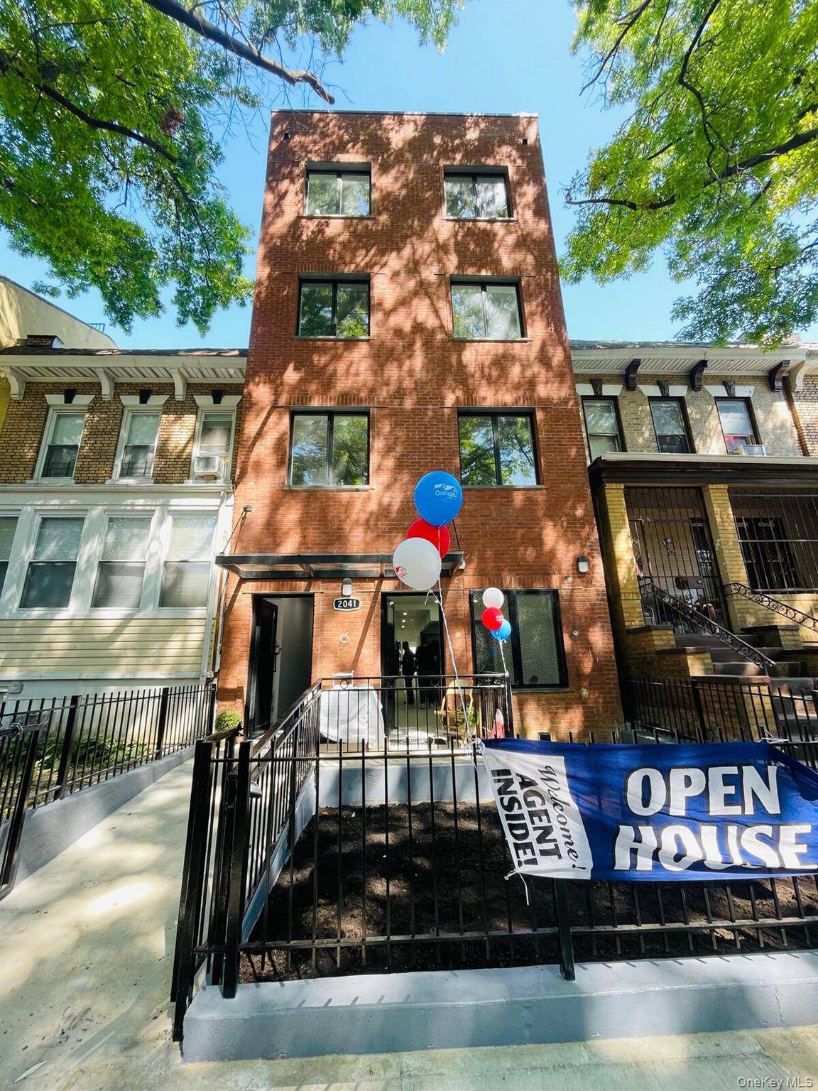 2041 Strauss ST, Brooklyn, NY 11212
