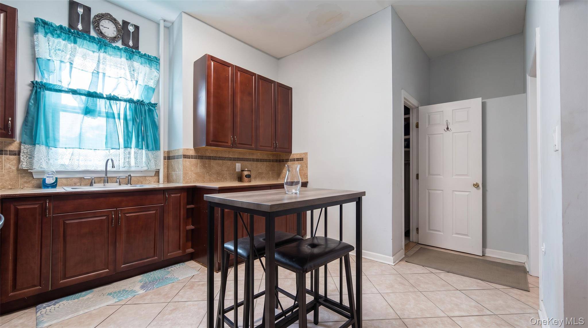 120 S 11th AVE, Mount Vernon, NY 10550