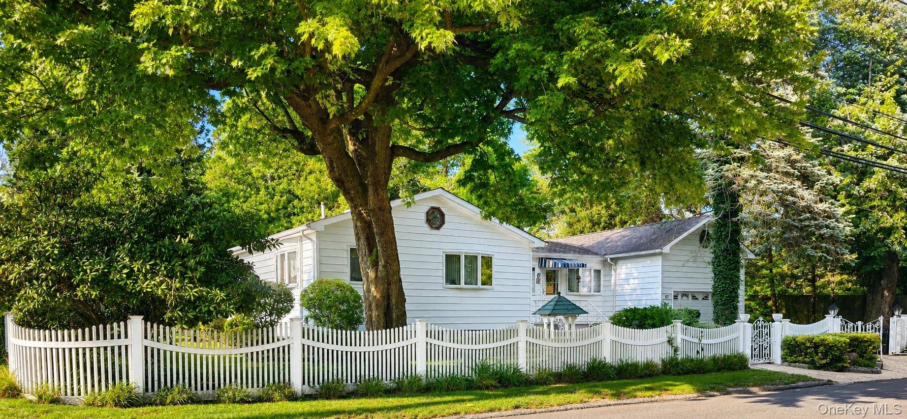 67 King RD, Rocky Point, NY 11778