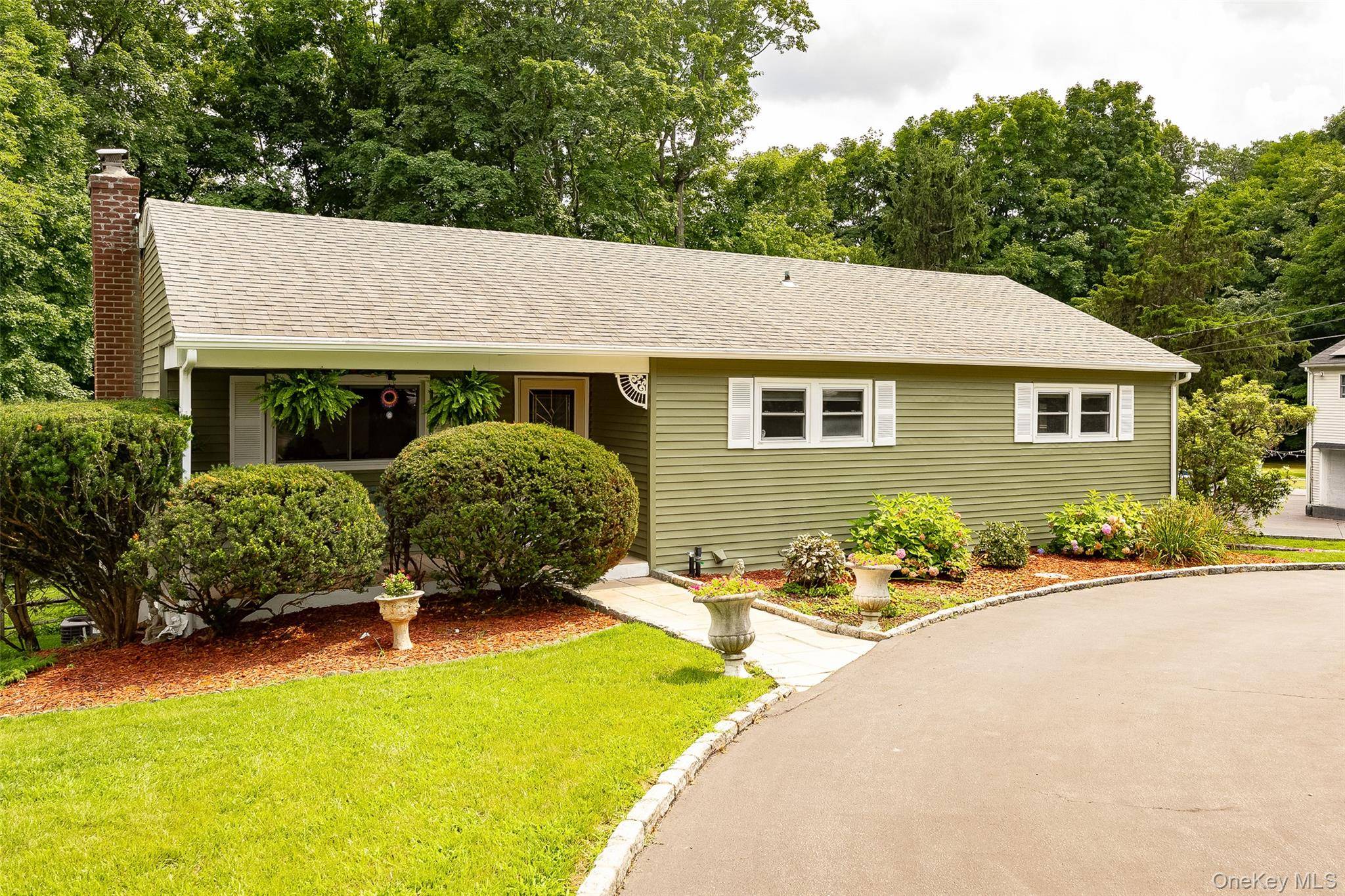 61 Ganung DR, Ossining, NY 10562