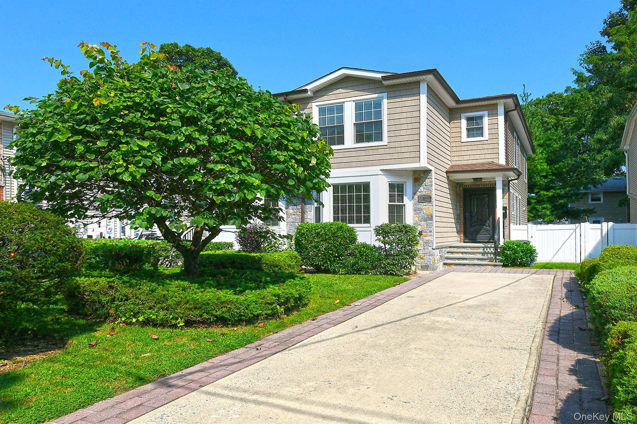39 Nesaquake AVE #A, Port Washington, NY 11050