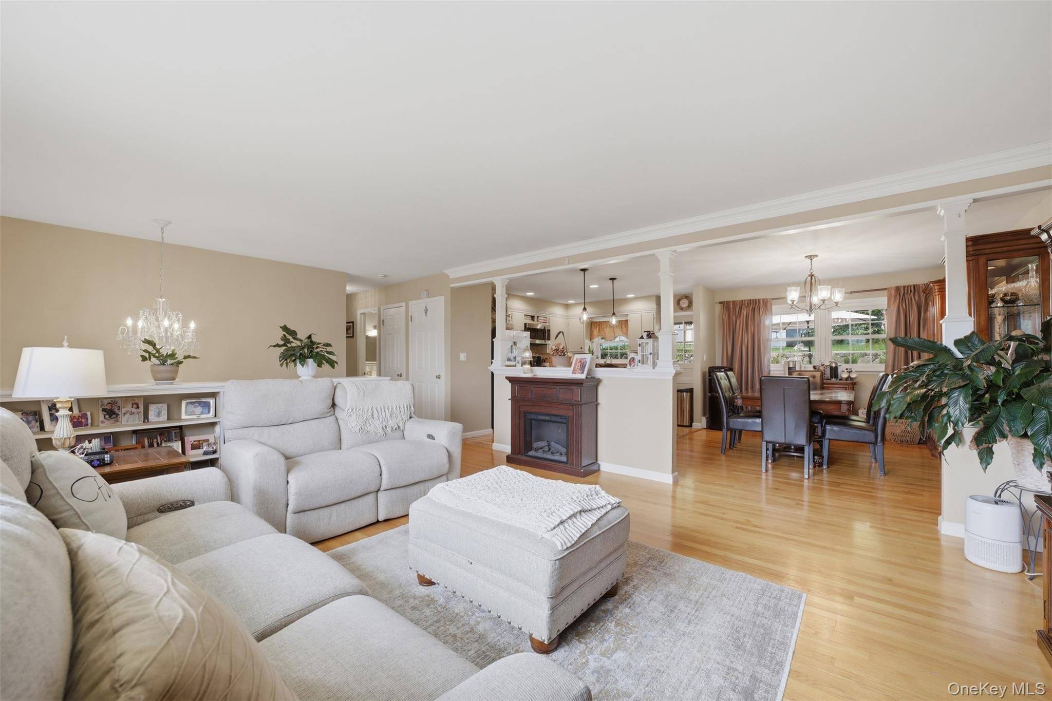 161 Geymer DR, Mahopac, NY 10541