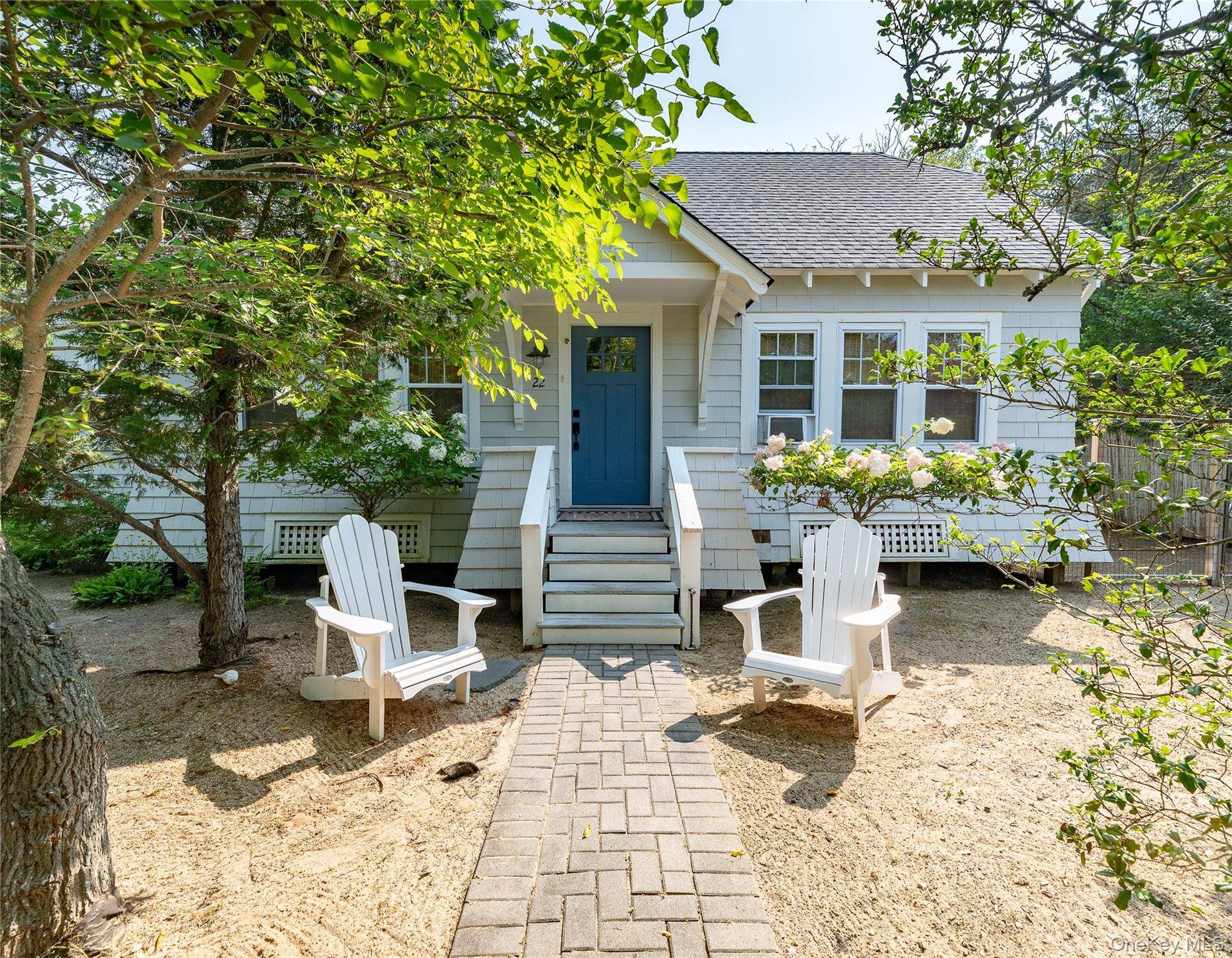 22 Crescent AVE, Seaview, NY 11770