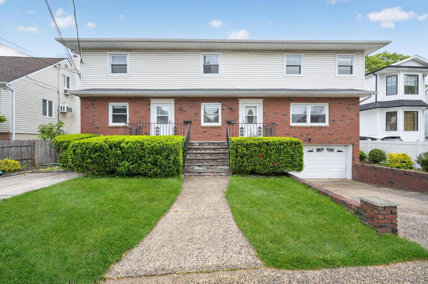 68A Graywood RD, Port Washington, NY 11050