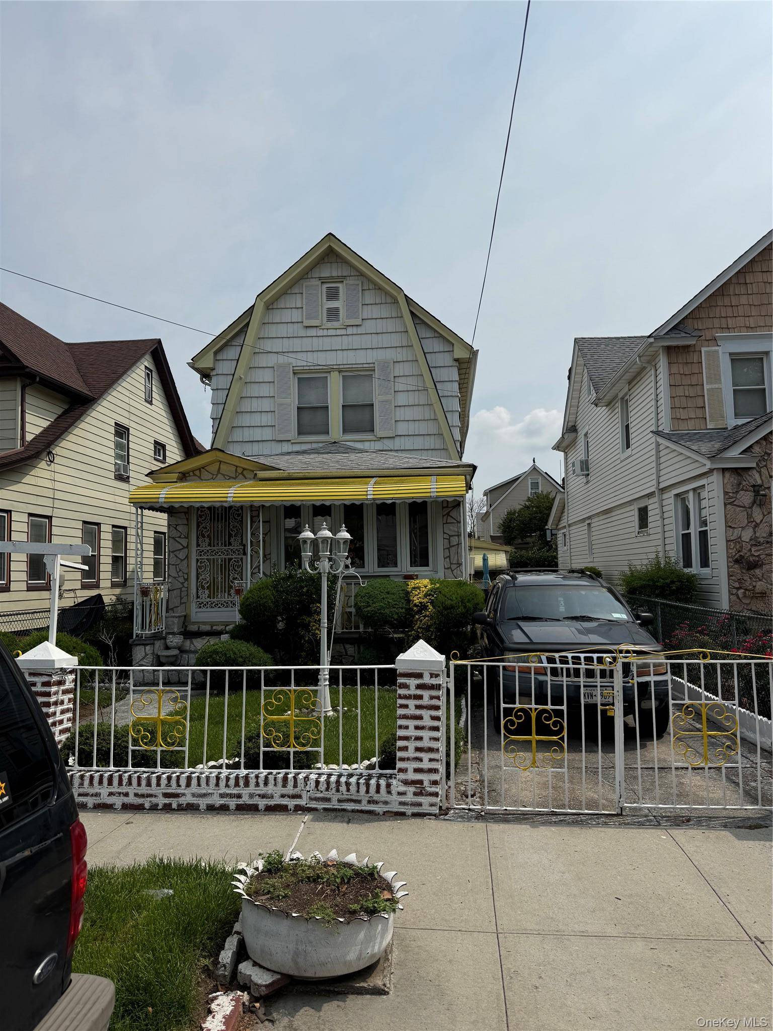109-29 205th ST, Queens Village, NY 11412
