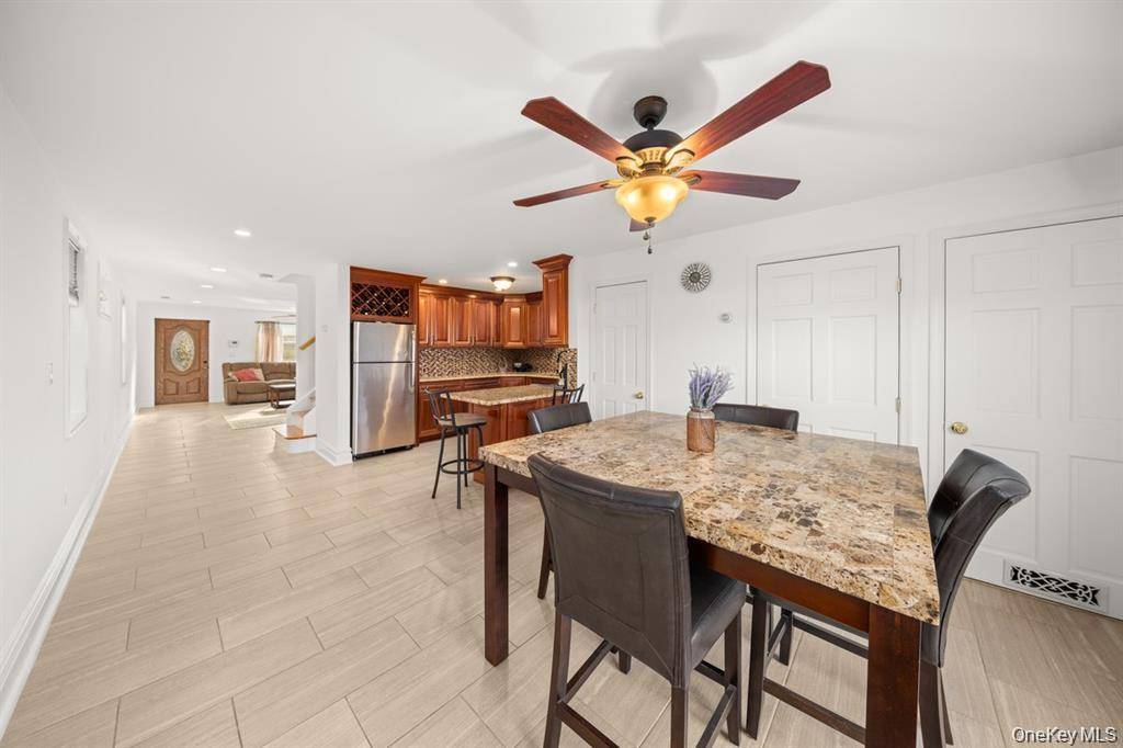 19 W 13th RD, Broad Channel, NY 11693